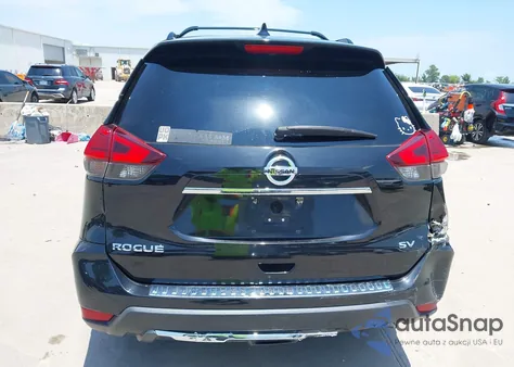 2017 Nissan Rogue Sv z USA, uszkodzony, nr VIN 5N1AT2MT6HC822741